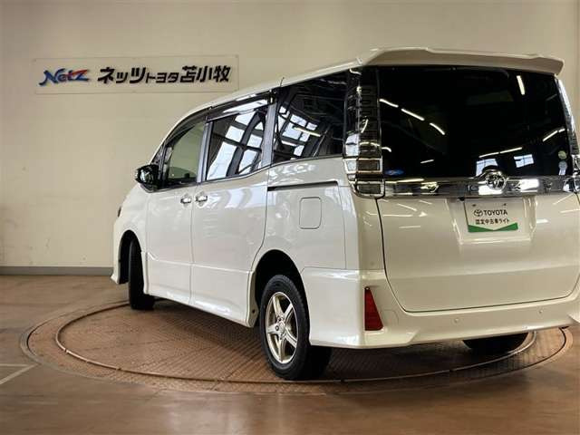 ヴォクシー2.0 ZS 煌II 4WD