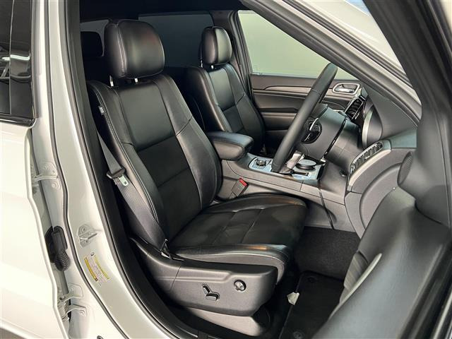 グランドチェロキーアルティテュード 4WD