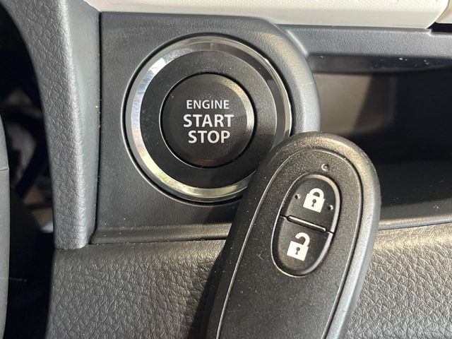 �y�L�[���X�X�^�[�g�V�X�e���z�J�o����|�P�b�g�ɓ��ꂽ�܂܂ł��h�A�̎{���E�������\�ȃX�}�[�g�L�[�𑕔��B�G���W���̃I���E�I�t�����J�M�����o���K�v����������Ƃ��Ă��֗��ł���