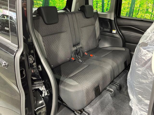 ���i���ȃI���W�i���t���A�}�b�g���I�v�V�����ɂĂ��p�ӂ��Ă���܂��B���D���ȃf�U�C����J���[�����Ԃɍ��킹�đI��ł����������Ƃ��ł��܂���