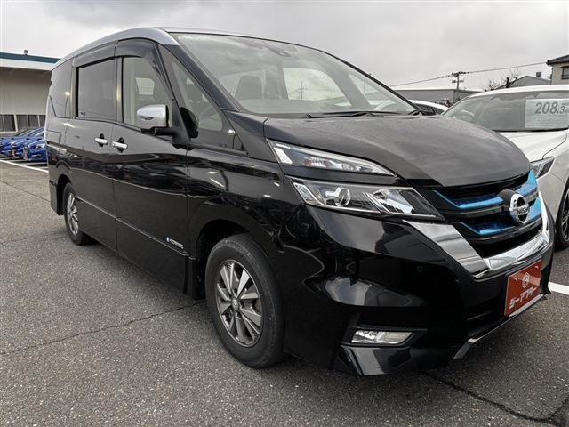 セレナ1.2 e-POWER ハイウェイスター V