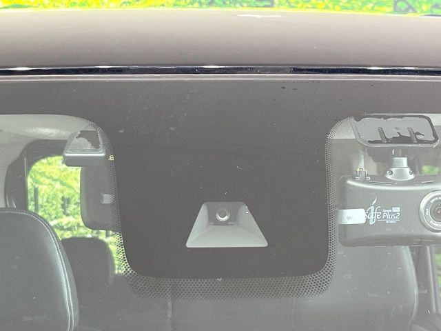 �y�O�He-Assist�z���s���ɑO���̎ԗ�����F�����A�Փ˂������Ȏ��͌x��ƃu���[�L�ŏՓˉ���Ɣ�Q�y�����A�V�X�g�B�����S�Ƀh���C�u�����y���݂��������܂��B