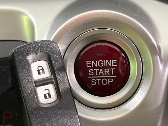 �y�L�[���X�z�������ꂽ�ꏊ����ł��{�^����Ńh�A�̊J���E�{�����ł���̂łƂ��Ă��֗�!�h�A�̌�������ɏ������邱�Ƃ�����܂����