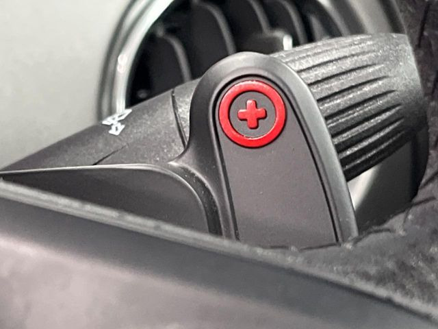 ���X�e�A�����O�p�h���V�t�g:�N�C�b�N�ȃV�t�g���삪�\!���X�|���X�������A���Ȃ��̃M�A�ϑ��ɂ�������Ƃ��Ă��Ă���܂�!���Ԃƈ�̂ƂȂ�鑕���ł��B