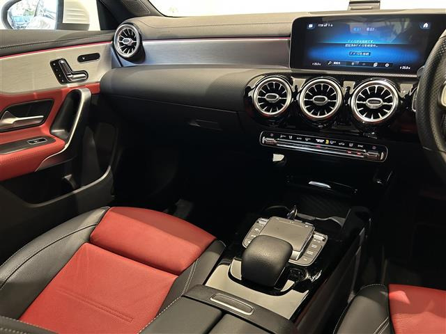 CLAクラスCLA200d AMGライン