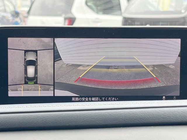 【360&deg;ビューモニター】専用のカメラにより、上から見下ろしたような視点で360度クルマの周囲を確認することができます☆死角部分も確認しやすく、狭い場所での切り返しや駐車もスムーズに行えます。