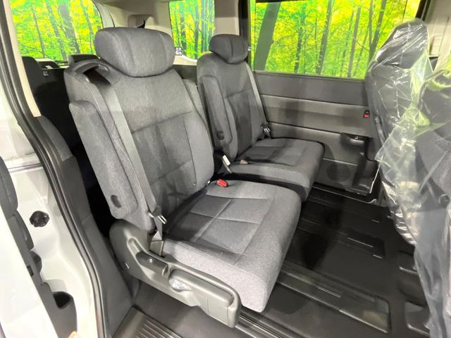 ���i���ȃI���W�i���t���A�}�b�g���I�v�V�����ɂĂ��p�ӂ��Ă���܂��B���D���ȃf�U�C����J���[�����Ԃɍ��킹�đI��ł����������Ƃ��ł��܂���