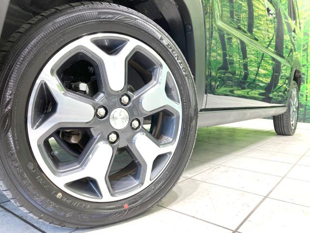 �y����15�C���`�A���~�z�C�[���z�O�ςɃ}�b�`���������A���~�z�C�[���𑕒����Ă���܂��B�e��ЊO�A���~�z�C�[����A�X�^�b�h���X�^�C�����戵�����Ă���܂��B���񂲑��k����������