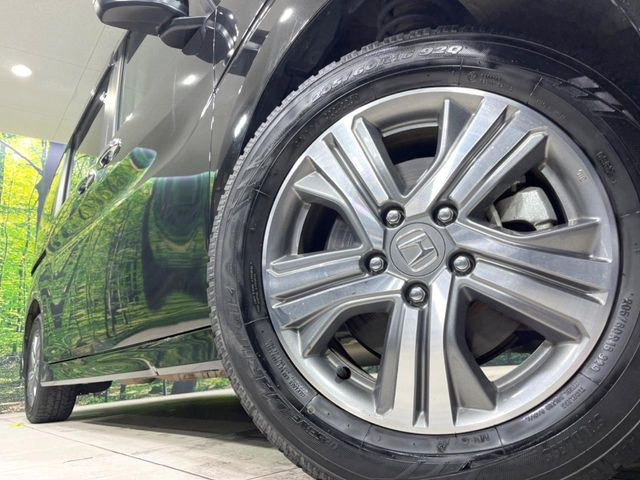 �y����16�C���`�A���~�z�C�[���z�O�ςɃ}�b�`���������A���~�z�C�[���𑕒����Ă���܂��B�e��ЊO�A���~�z�C�[����A�X�^�b�h���X�^�C�����戵�����Ă���܂��B���񂲑��k����������