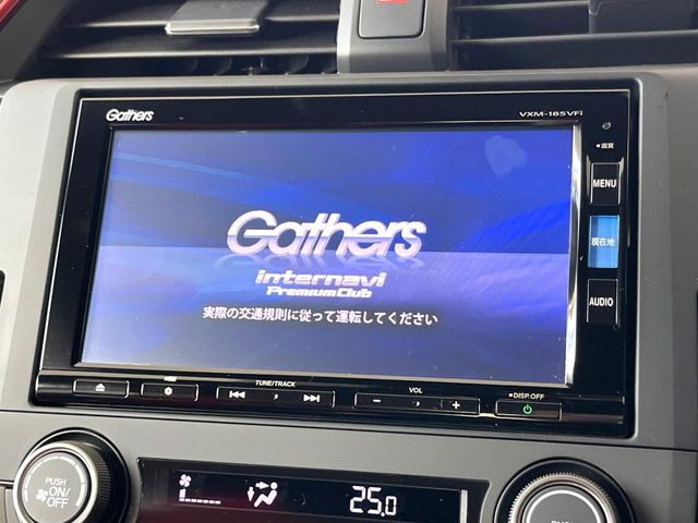 �y���[�J�[�����i�r�z�C���e���A�ɗn�����ރX�^�C���b�V���ȁu��p�݌v�v���[�J�[�i�r�𑕔��􎋔F���⑀�쐫�ȂǊ�{���\�ɂ��D��A���㎿�ȃJ�[���C�t�����y���݂��������܂��B