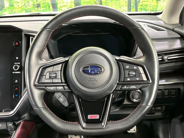 �y�����v�����X�e�A�����O�z�㎿�Ȋv���g�p���邱�ƂŁA��ɂ����������݂ƂĂ��^�]���₷���n���h���ł���