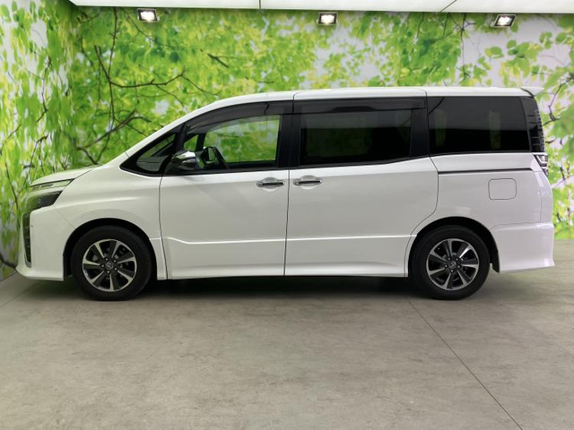 ヴォクシー2.0 ZS 煌