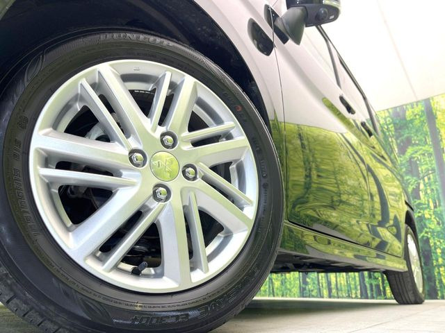 �y����15�C���`�A���~�z�C�[���z�O�ςɃ}�b�`���������A���~�z�C�[���𑕒����Ă���܂��B�e��ЊO�A���~�z�C�[����A�X�^�b�h���X�^�C�����戵�����Ă���܂��B���񂲑��k����������