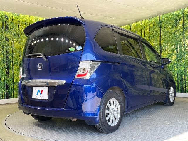 ☆全国のネクステージからお取り寄せが可能※!遠方の店舗に展示してあるクルマが気になる場合も、最寄りの店舗でご覧いただくことが可能です!是非私たちに要望をお聞かせください!※別途費用