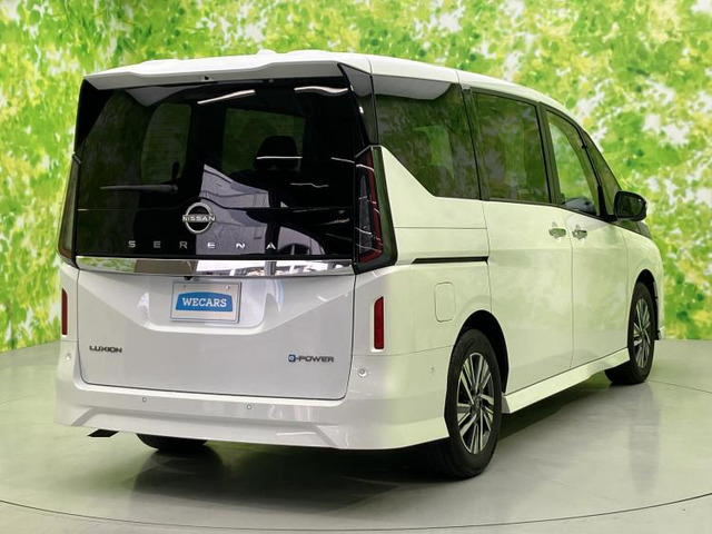 セレナ1.4 e-POWER ルキシオン