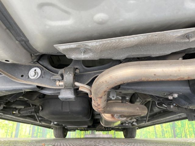 下回りがきれいなうちに、防錆加工の施工がオススメ。降雪地域はもちろん、沿岸部にお住いの方や、趣味でマリン・ウィンタースポーツをされる方にご好評いただいております。