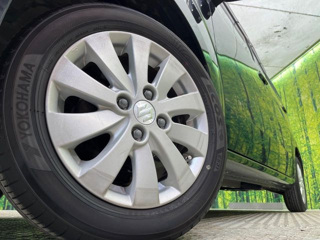 �y���������C���`�A���~�z�C�[���z�O�ςɃ}�b�`���������A���~�z�C�[���𑕒����Ă���܂��B�e��ЊO�A���~�z�C�[����A�X�^�b�h���X�^�C�����戵�����Ă���܂��B���񂲑��k����������