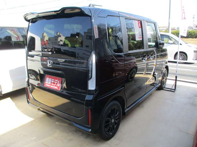 N-BOXカスタムブラック スタイル