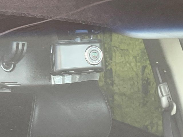 【ドライブレコーダー】ドライブレコーダー装備!走行中はもちろん、あおり運転や事故に遭遇した際、映像で記録し、万一のリスクに備えます。※記録用SDカードはお客様ご自身でご準備いただく必要があります。