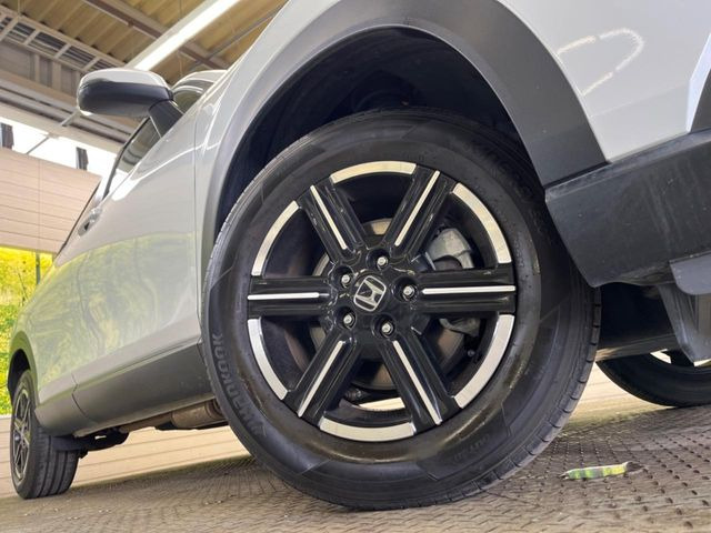 �y����16�C���`�A���~�z�C�[���z�O�ςɃ}�b�`���������A���~�z�C�[���𑕒����Ă���܂��B�e��ЊO�A���~�z�C�[����A�X�^�b�h���X�^�C�����戵�����Ă���܂��B���񂲑��k����������