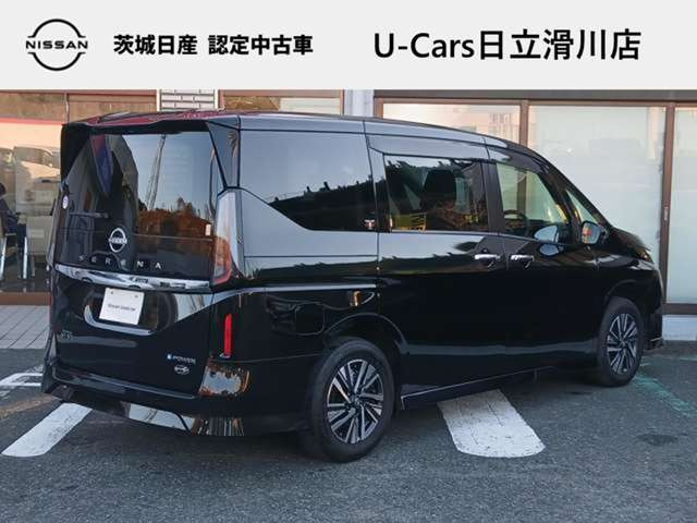 セレナ1.4 e-POWER ハイウェイスターV