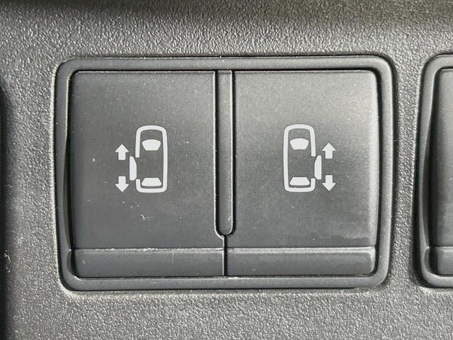 �y�����p���[�X���C�h�h�A�z�X�}�[�g�L�[��^�]�Ȃ̃X�C�b�`�Ō�ȗ����X���C�h�h�A�̊J���\���d��������͂����ăh�A���J����K�v�������A�����Ȃ��q�l�ł��ȒP�ɊJ���߂ł����K�ł���