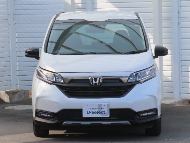 フリード+1.5 クロスター ブラックスタイル