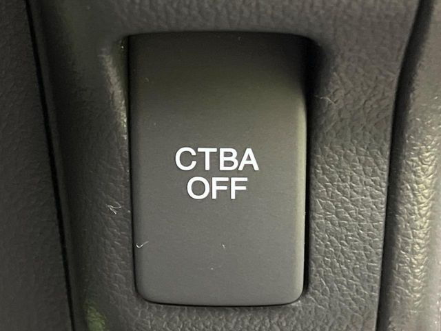 �y�V�e�B�u���[�L�A�N�e�B�u�V�X�e���z�ᑬ���s���ɑO���̎ԗ�����F�����A�Փ˂������Ȏ��͌x��ƃu���[�L�ŏՓˉ���Ɣ�Q�y�����A�V�X�g�B�����S�Ƀh���C�u�����y���݂��������܂��B