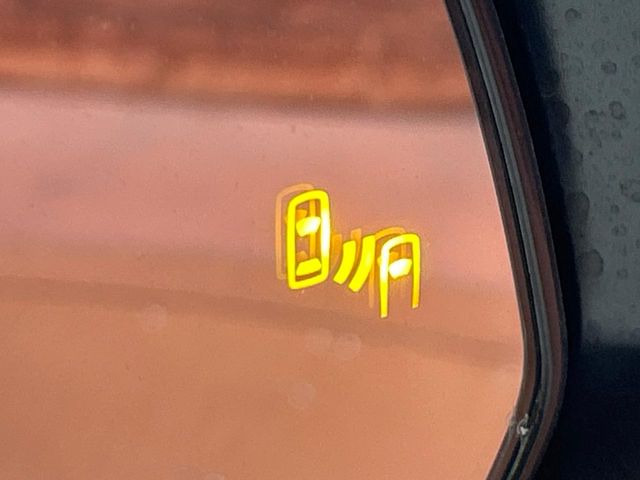 �y�u���C���h�X�|�b�g���j�^�[�z���s���A�h�A�~���[�̎��p�ɂȂ�₷���ӏ��Ɍ㑱�Ԃ��ڋ߂���ƃT�C�h�~���[�̃����Y�Ɍx����\��!�h���C�o�[�ɒ��ӊ��N�����Ă���܂��B