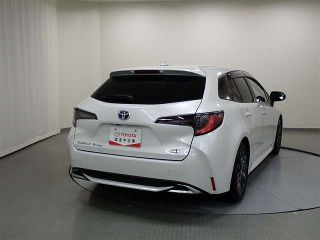 カローラツーリング1.8 ハイブリッド W×B E-Four 4WD