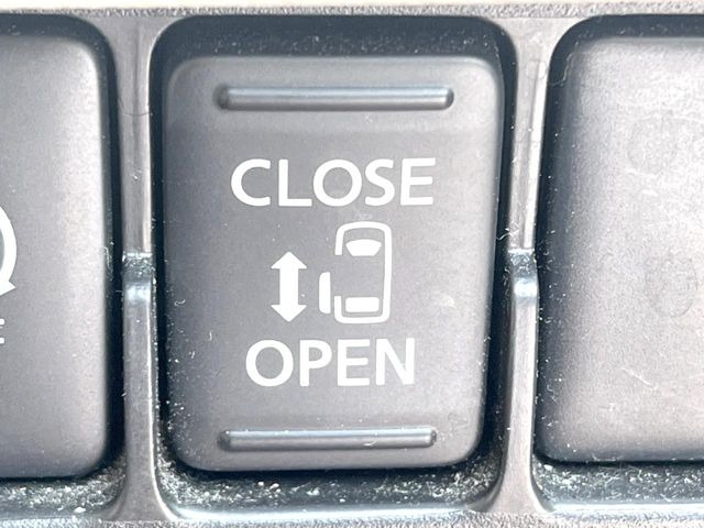 �y�p���[�X���C�h�h�A�z�X�}�[�g�L�[��^�]�Ȃ̃X�C�b�`�ŃX���C�h�h�A�̊J���\���d��������͂����ăh�A���J����K�v�������A���������q�l�ł��A�d���ו��������Ă��鎞�����N�ɊJ���߂ł��܂���