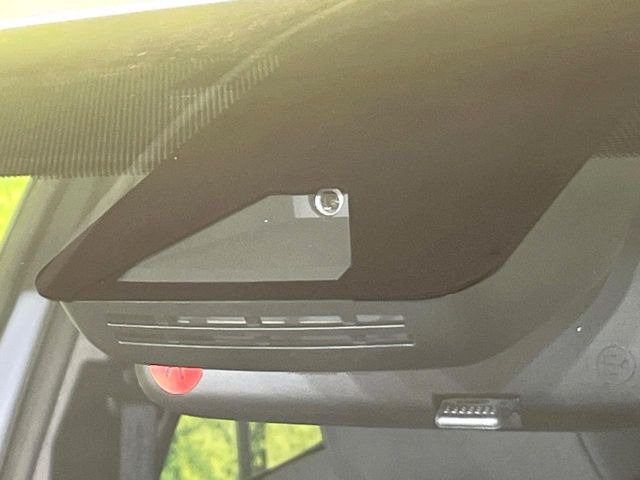 �y�g���^�Z�[�t�e�B�Z���X�z���s���ɑO���̎ԗ�����F�����A�Փ˂������Ȏ��͌x��ƃu���[�L�ŏՓˉ���Ɣ�Q�y�����A�V�X�g�B�����S�Ƀh���C�u�����y���݂��������܂��B