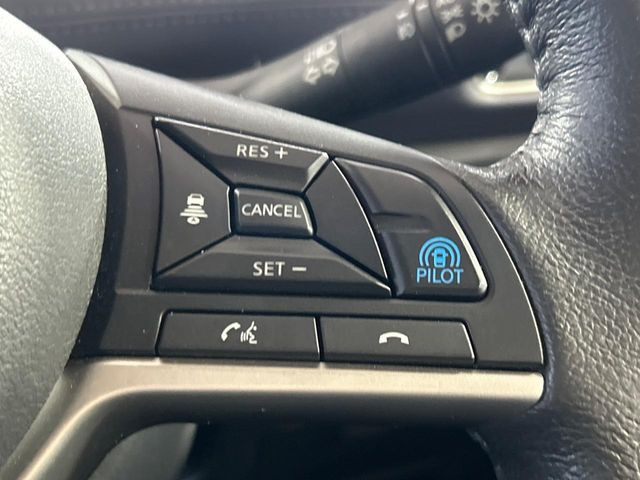 【プロパイロット】高速道路での長距離走行が楽に!!渋滞時と巡回走行のシーンで、アクセル・ブレーキ・ステアリングを自動で制御し、長距離運転の負担を軽減してくれます♪
