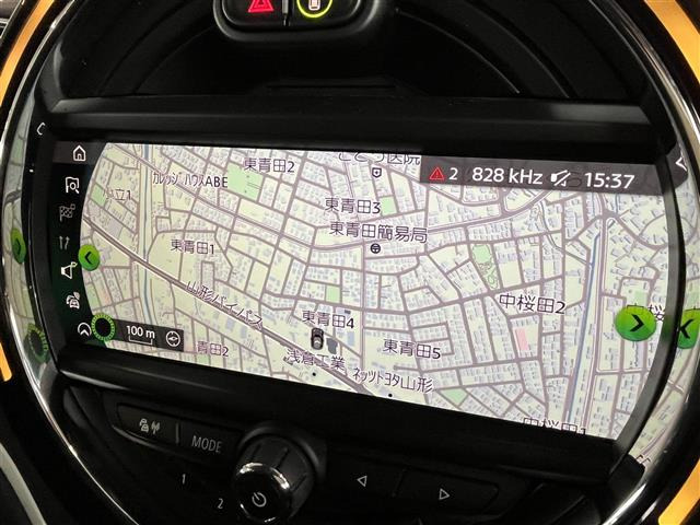 ミニクロスオーバークーパー SD オール4 4WD