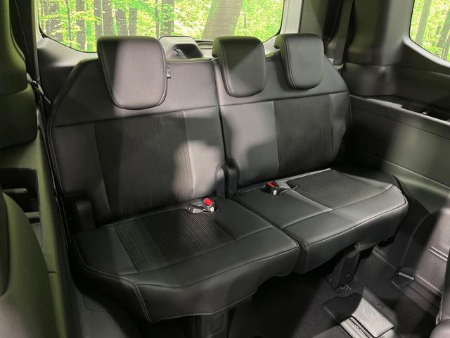 �y�n�[�t���U�[�V�[�g�z�������ƍ���S�n�𗼗������l�C�̃V�[�g���w�ʁE���ʂ̃t�@�u���b�N�f�ނ́A�ʋC���̗ǂ��⊊��ɂ����ɗD��Ă��܂��B�C���╞���ɍ��E���ꂸ���K�ɂ���肢�������܂��B