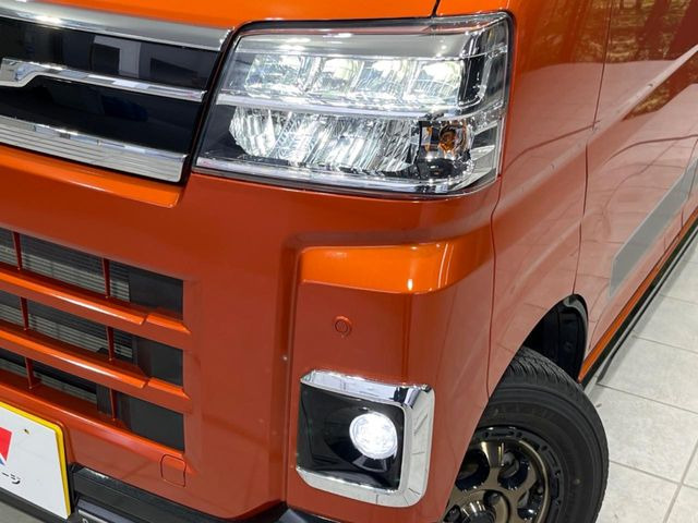 �yLED�w�b�h���C�g�z���V����ԑ��s�����ǍD�Ȏ��E���m�ۂ����S���ĉ^�]�ł��鍂�P�xLED�w�b�h���C�g�𑕔�!�_�����x�������A����d�͂��}�����Ă��܂��B