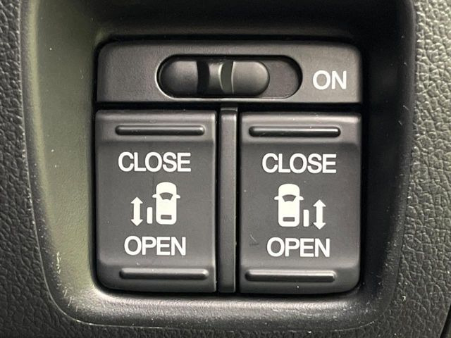 �y�����p���[�X���C�h�h�A�z�X�}�[�g�L�[��^�]�Ȃ̃X�C�b�`�Ō�ȗ����X���C�h�h�A�̊J���\���d��������͂����ăh�A���J����K�v�������A�����Ȃ��q�l�ł��ȒP�ɊJ���߂ł����K�ł���