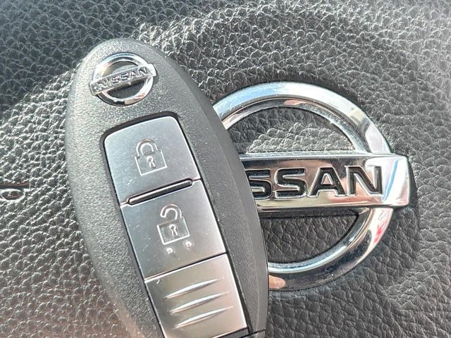 �y�C���e���W�F���g�L�[�z�J�o����|�P�b�g�ɓ��ꂽ�܂܂ł��h�A�̎{���E�������\�ȃX�}�[�g�L�[�𑕔��B�G���W���̃I���E�I�t�����J�M�����o���K�v����������Ƃ��Ă��֗��ł���