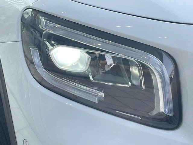 ��LED�w�b�h���C�g:��ԑ��s�����ǍD�Ȏ��E���m�ۂ����S���ĉ^�]�ł��鍂�P�xLED�w�b�h���C�g�𑕔�!�_�����x�������A����d�͂��}�����Ă��܂��B