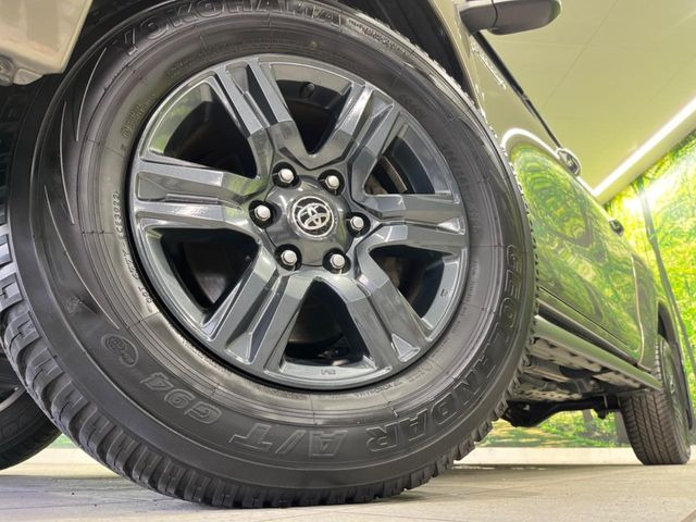 �y�O���[�h��p����17�C���`�A���~�z�C�[���z�f�U�C�����̍��������A���~�z�C�[���𑕒����Ă���܂��B�e��ЊO�A���~�z�C�[����A�X�^�b�h���X�^�C�����戵�����Ă���܂��B���񂲑��k����������