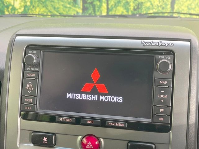 �y�����i�r�z�l�C�̏����i�r�𑕔����Ă���܂��B�i�r�̎g���₷���͂������A�I�[�f�B�I�@�\���[��!�L�����v�◷�s�͂������A�ʋ΂┃�����ȂǕ��i�̃h���C�u���y�����Ȃ�͂���