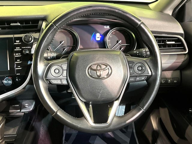 �y�����v�����X�e�A�����O�z�㎿�Ȋv���g�p���邱�ƂŁA��ɂ����������݂ƂĂ��^�]���₷���n���h���ł���