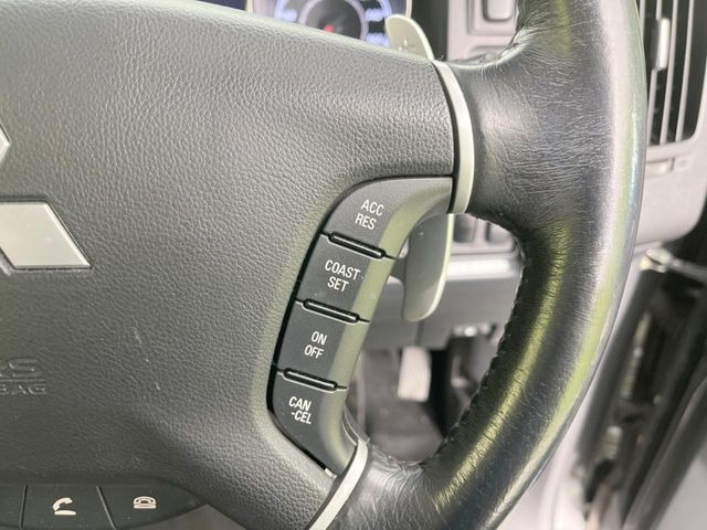 �y�N���[�Y�R���g���[���z�������H�����N���N���s�B�A�N�Z���𗣂��Ă���葬�x�ő��s���ł��A�������^�]���̕��S���y��!�����E�������ȒP�ȃX�C�b�`����Œ����ł��܂��B