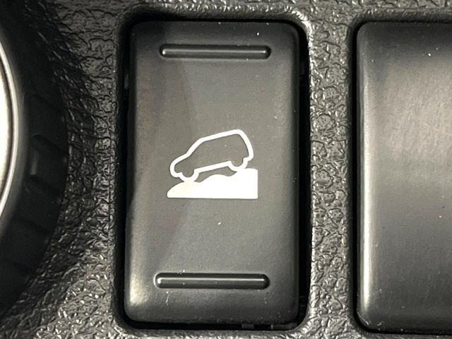 �y�_�E���q���A�V�X�g�z�}�ȍ⓹������Ƃ��Ɏ����Ńu���[�L�𐧌�A���̒ᑬ�x��ۂ��܂��B�ᓹ�∫�H�ȂǊ���₷���H�ʂ̉����ł��^�C�������b�N���Ȃ�������S!�n���h������ɏW���ł��܂�!