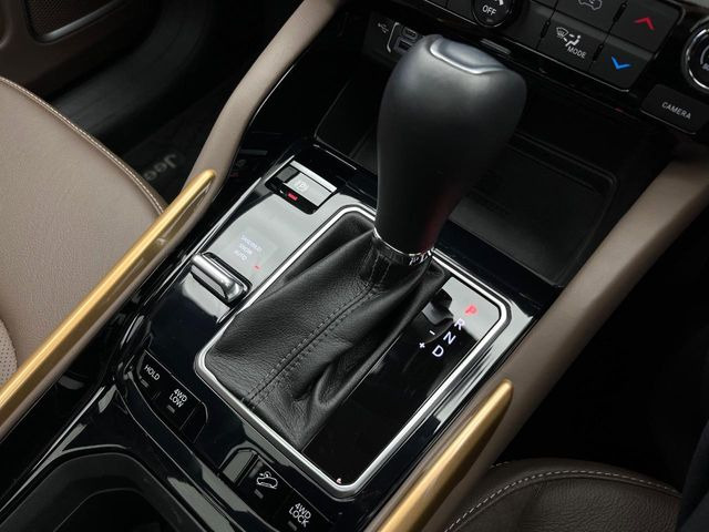 ��MT���[�h�t��AT:�ʏ�͎����ł����Ȃ���ϑ�(�M�A�`�F���W)���h���C�o�[�̑���ɂ���ĈӐ}�I�ɕς�����V�X�e���ł��B����w���i�̃h���C�u�����y���݂��������܂�!