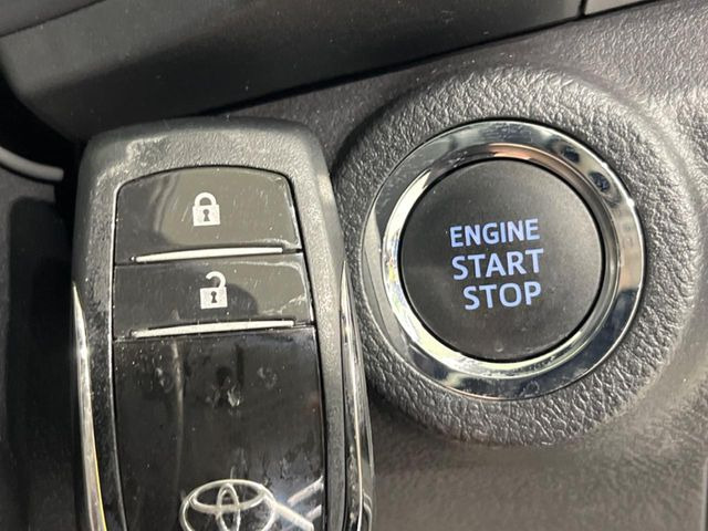 �y�X�}�[�g�L�[�z�J�o����|�P�b�g�ɓ��ꂽ�܂܂ł��h�A�̎{���E�������\�ȃX�}�[�g�L�[�𑕔��B�G���W���̃I���E�I�t�����J�M�����o���K�v����������Ƃ��Ă��֗��ł���