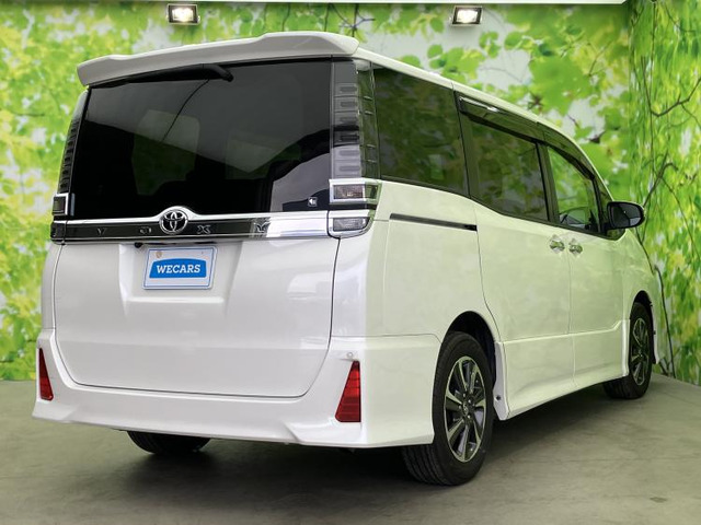 ヴォクシー2.0 ZS 煌