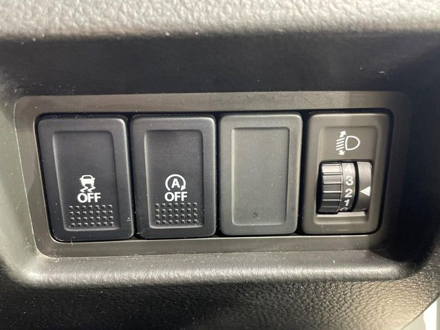 �y�A�C�h�����O�X�g�b�v�z�ԐM����a�؂Œ�Ԃ����ۂɃG���W�����~���A���ʂȔR���̏����}���܂��B�R��������ی�ɂȂ���@�\��G���W���̓u���[�L�𗣂��΍Ďn�����܂��B