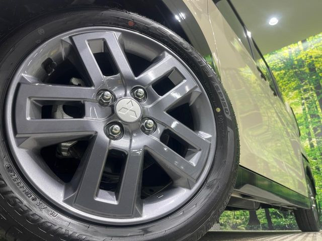 �y����15�C���`�A���~�z�C�[���z�O�ςɃ}�b�`���������A���~�z�C�[���𑕒����Ă���܂��B�e��ЊO�A���~�z�C�[����A�X�^�b�h���X�^�C�����戵�����Ă���܂��B���񂲑��k����������