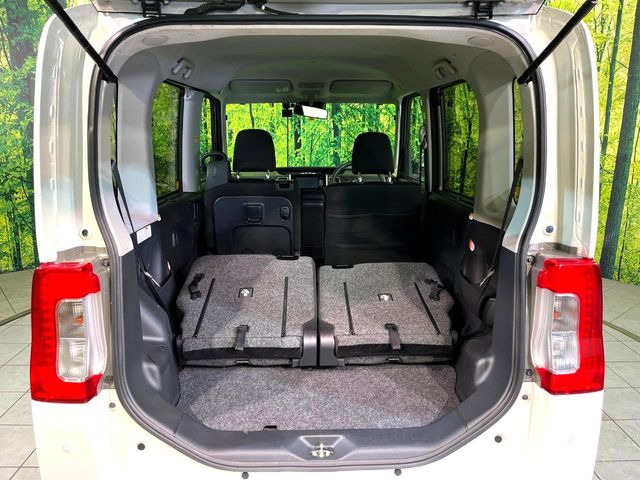 普段のお買い物や通勤、送迎等に十分な荷室スペースを確保しております。セカンドシートを倒すと、大きな荷物の積載も可能です♪